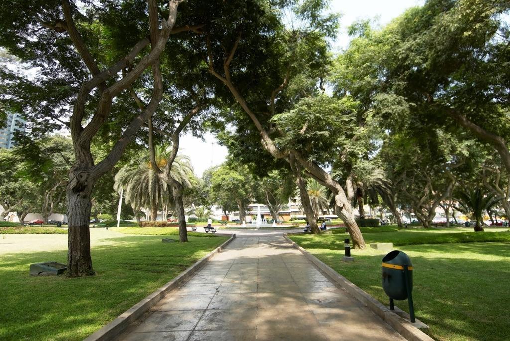 Roosevelt Hotel & Suites Distretto di Distretto di Lima Esterno foto